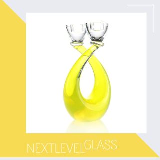 optimistická žlutá rozjasní zimní pošmourno #ceskydarek #czechdesign #sklo #glass #czechglass #ceskesklo #sklenenysvicel...